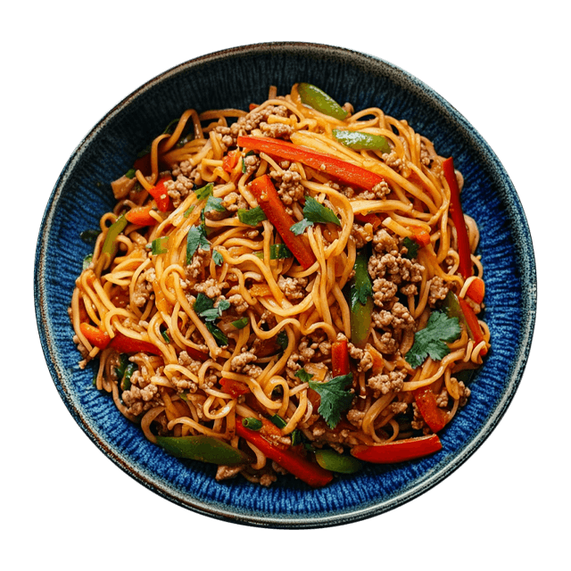 Noodle z mielonym mięsem drobiowym